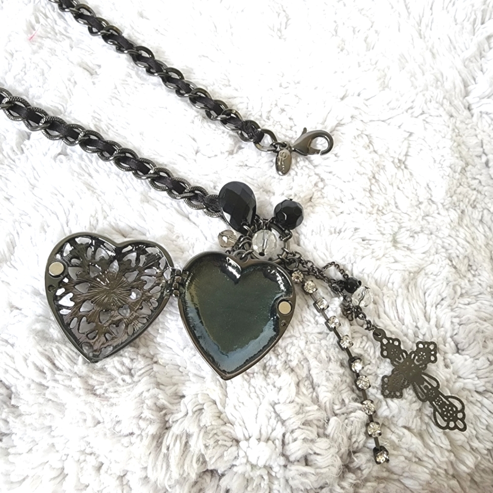 Guess black long necklace heart pendant - Picture 3 of 6